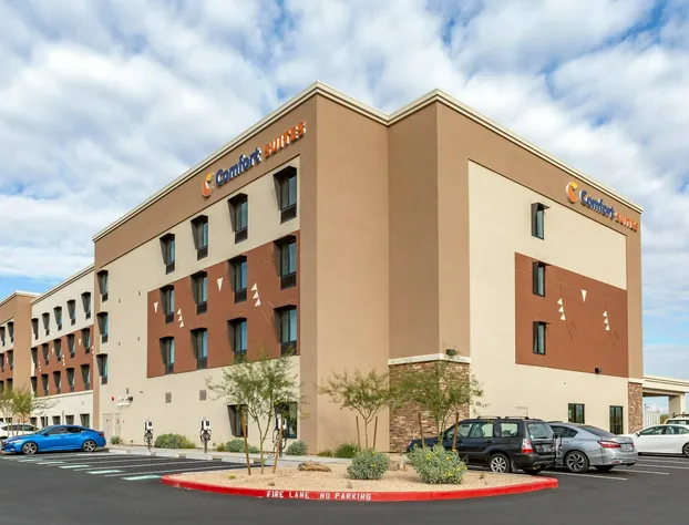 Comfort Suites Scottsdale Talking Stick Entertainment District hotel detail image 1