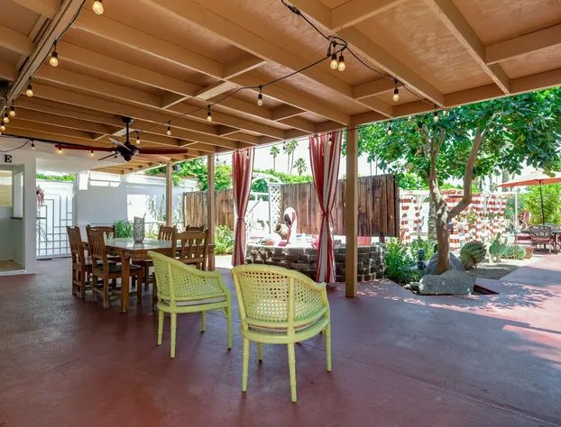 Float Palm Springs hotel detail image 2