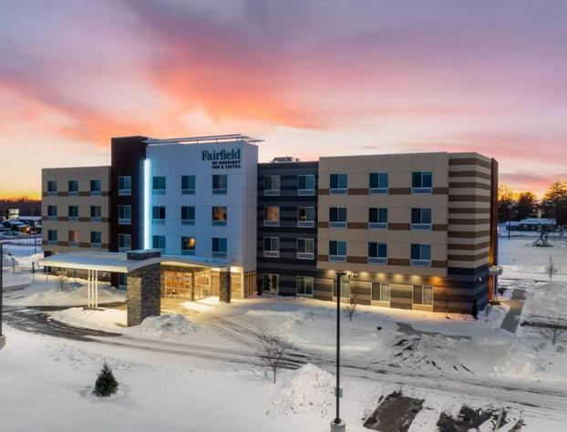 Fairfield Inn & Suites by Marriott Ashtabula hotel detail image 1
