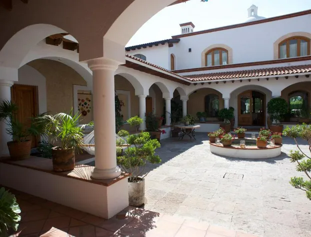 La Casona de los Colibríes hotel detail image 3