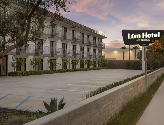 The Lum Hotel Los Angeles Stadium District hotel detail image 1