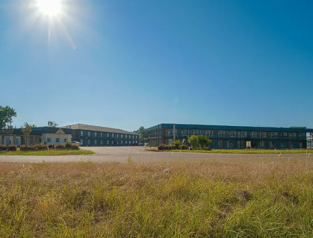 Hotel Comfort Stay by OYO Texarkana East, AR I-30 hotel detail image 2