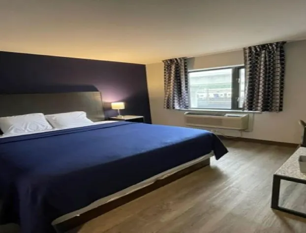 Blue Bird Inn hotel detail image 4