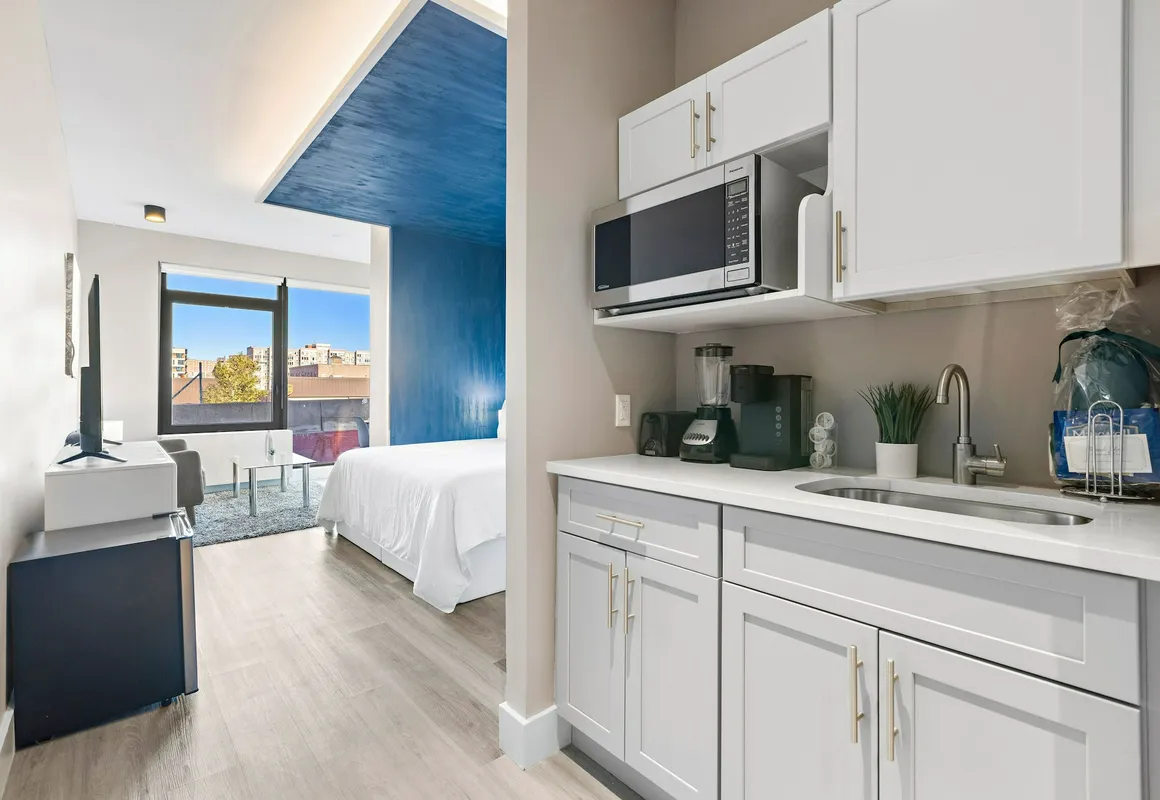 Global Luxury Suites at The Arches hotel hero