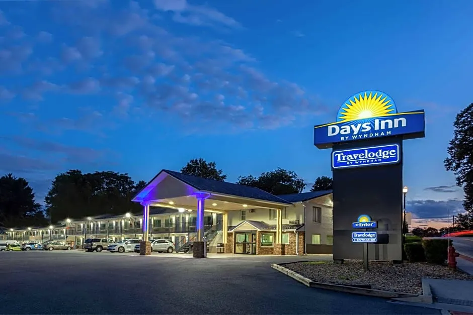 Travelodge By Wyndham Charles Town/Harpers Ferry hotel hero