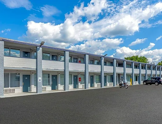 Travelodge By Wyndham Charles Town/Harpers Ferry hotel detail image 1