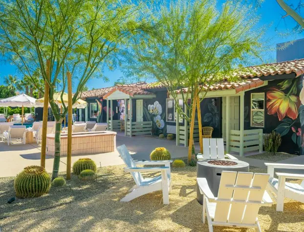 Fleur Noire Hotel - 21 and Over hotel detail image 4