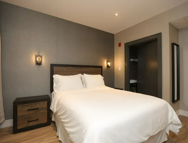 Dream Suites at YYZ hotel detail image 3