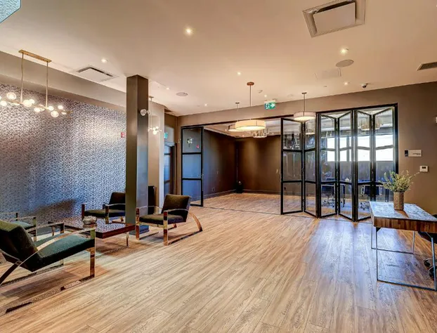 Dream Suites Near YYZ Airport hotel detail image 1