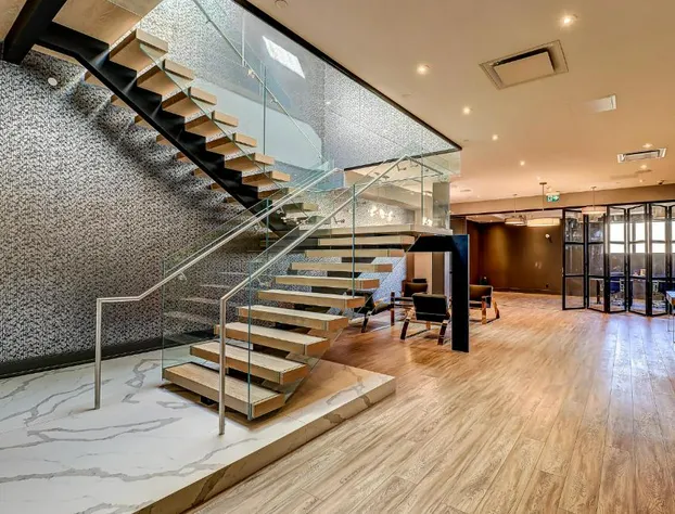 Dream Suites Near YYZ Airport hotel detail image 4