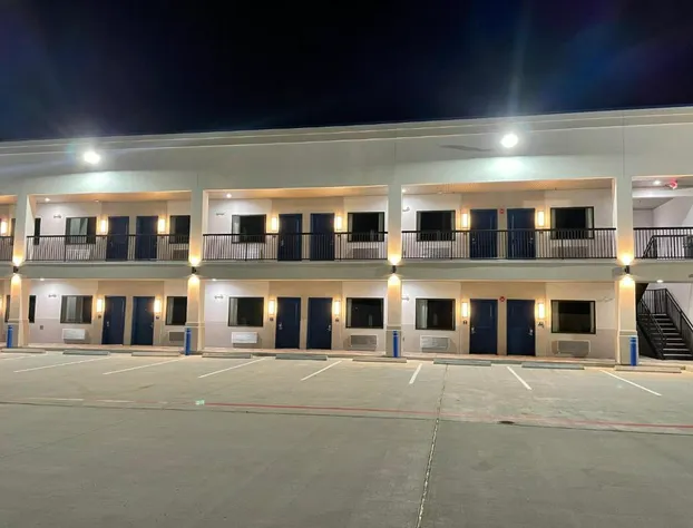 Palace Inn Blue - Garth Rd hotel detail image 1