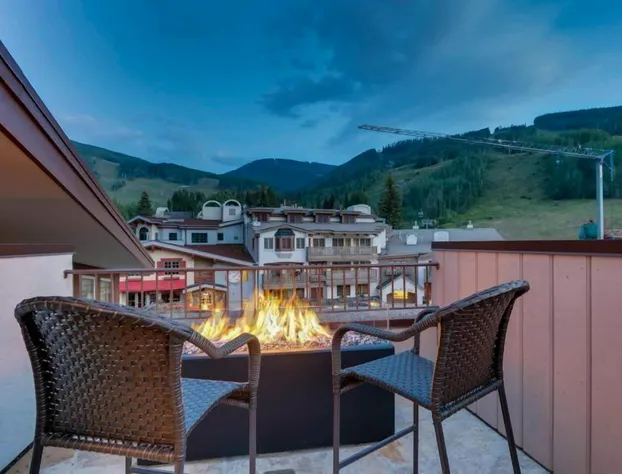 Red Lion Penthouse hotel detail image 2