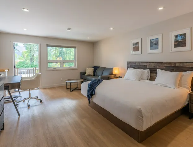 Rooms at Riveredge hotel detail image 2