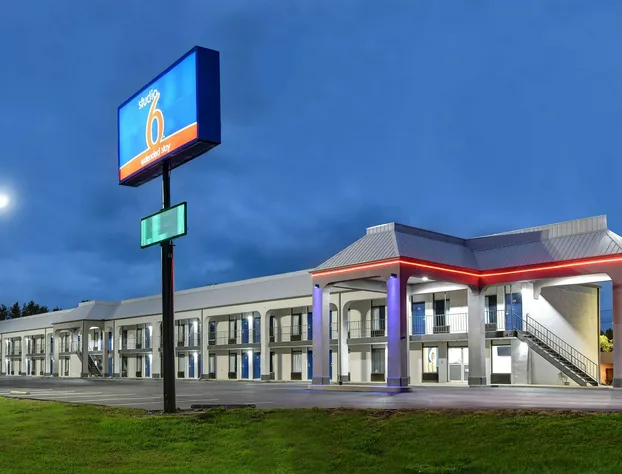 Studio 6 Meridian, MS - Bonita Lakes hotel detail image 2