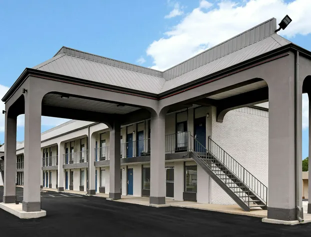 Studio 6 Meridian, MS - Bonita Lakes hotel detail image 3