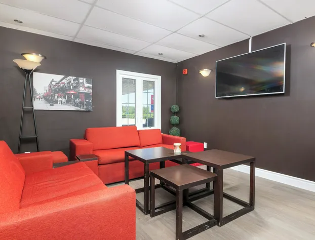 Coach House Inn hotel detail image 3