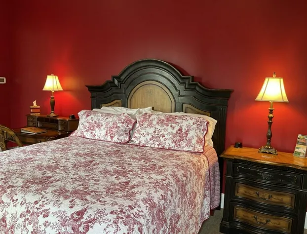 Riverside Inn Bed and Breakfast hotel detail image 3