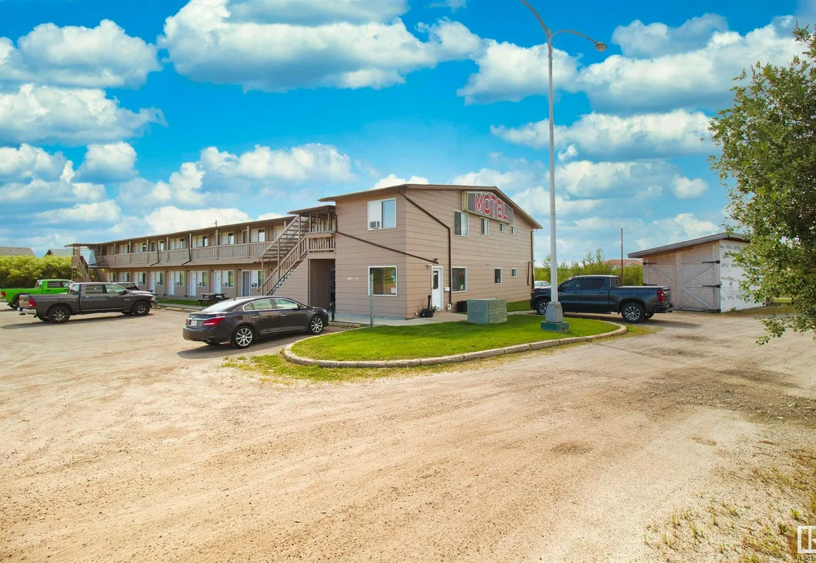 Kings Court Motel hotel hero