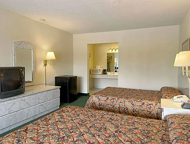 Days Inn by Wyndham Donalsonville hotel detail image 4