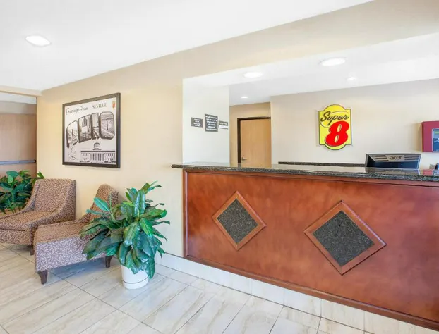 Super 8 by Wyndham Seville hotel detail image 3