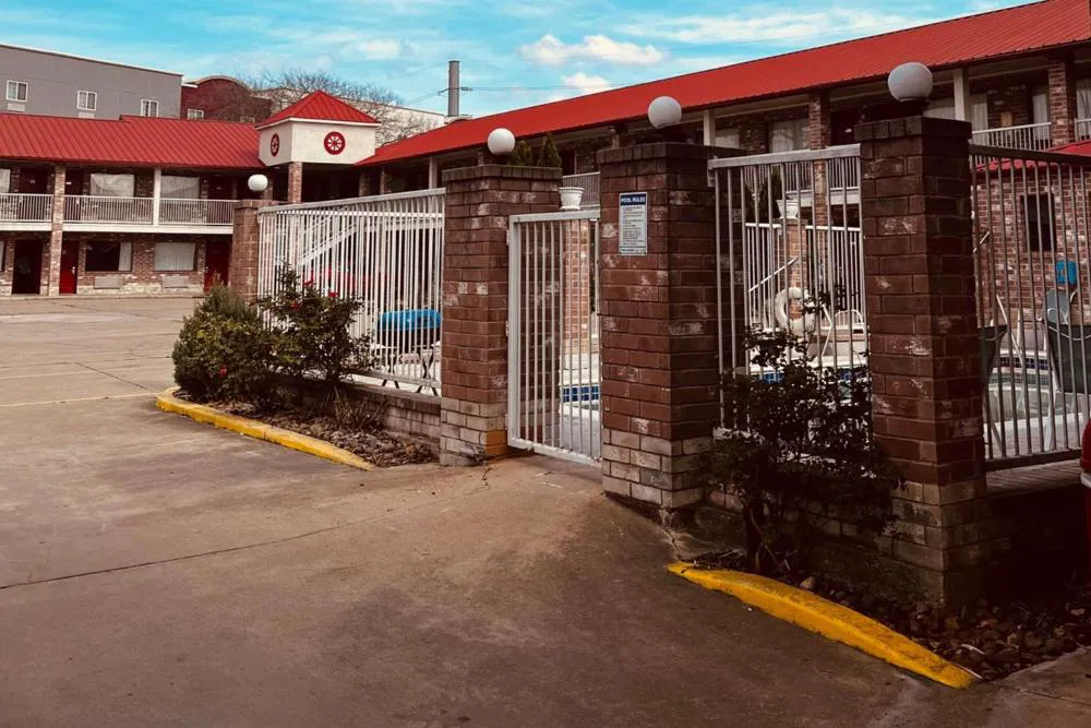 Americas Best Value Inn San Antonio / Downtown hotel hero