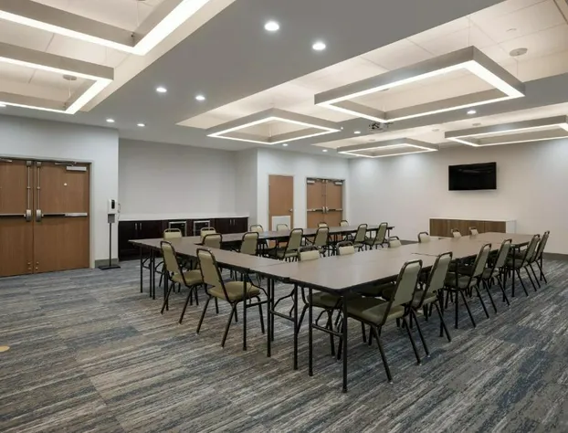 Holiday Inn Express Hotel & Suites PERRY by IHG hotel detail image 1