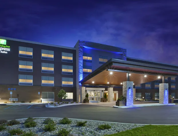 Holiday Inn Express Grand Rapids Airport North by IHG hotel detail image 1