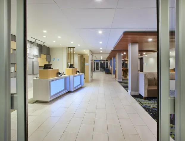 Holiday Inn Express Grand Rapids Airport North by IHG hotel detail image 3