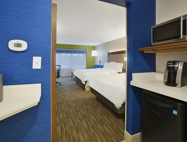 Holiday Inn Express Grand Rapids Airport North by IHG hotel detail image 4