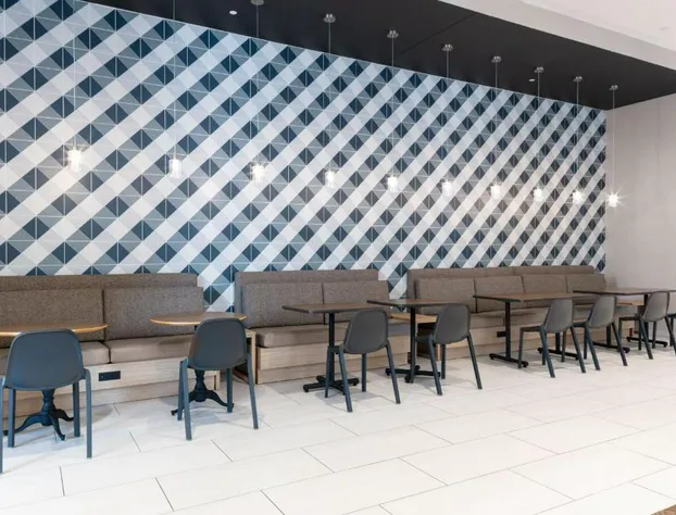 Tru By Hilton St. Louis Downtown hotel detail image 1