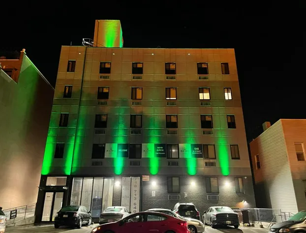 King Hotel Brooklyn Sunset Park hotel detail image 3