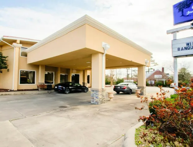 Cypress Inn & Suites Washington by OYO hotel detail image 2