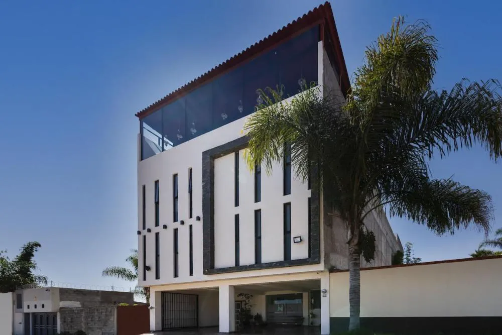 Capital O Hotel Joyma Suites, San Luis hotel hero