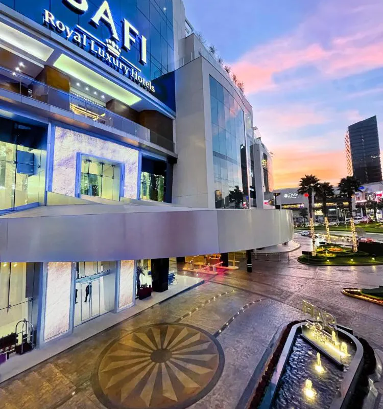 Safi Royal Luxury Metropolitan hotel hero