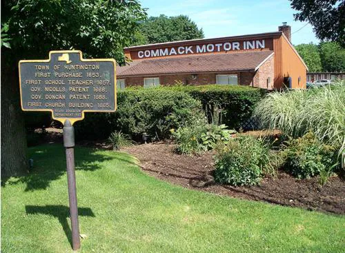 Commack Inn hotel detail image 1
