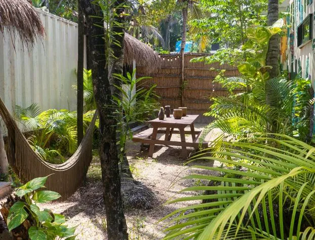 Pal Mar Glamtainer Tulum hotel detail image 2