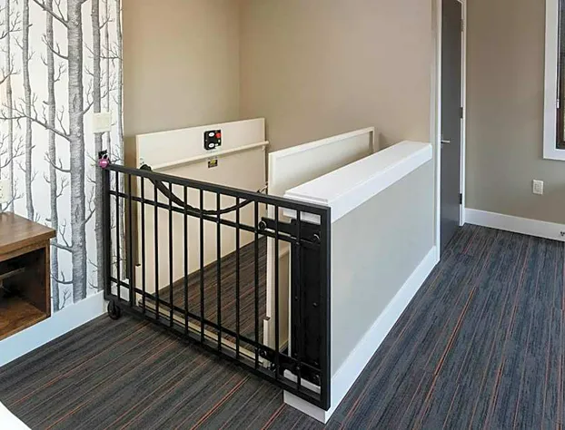 Ski Inn Taphouse Hotel hotel detail image 3