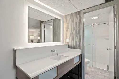 The Elmwood hotel detail image 2