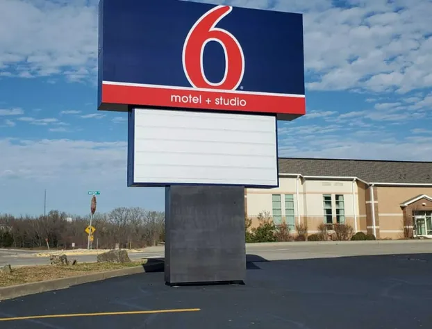 Studio 6 Branson West, MO Silver Dollar City hotel detail image 2