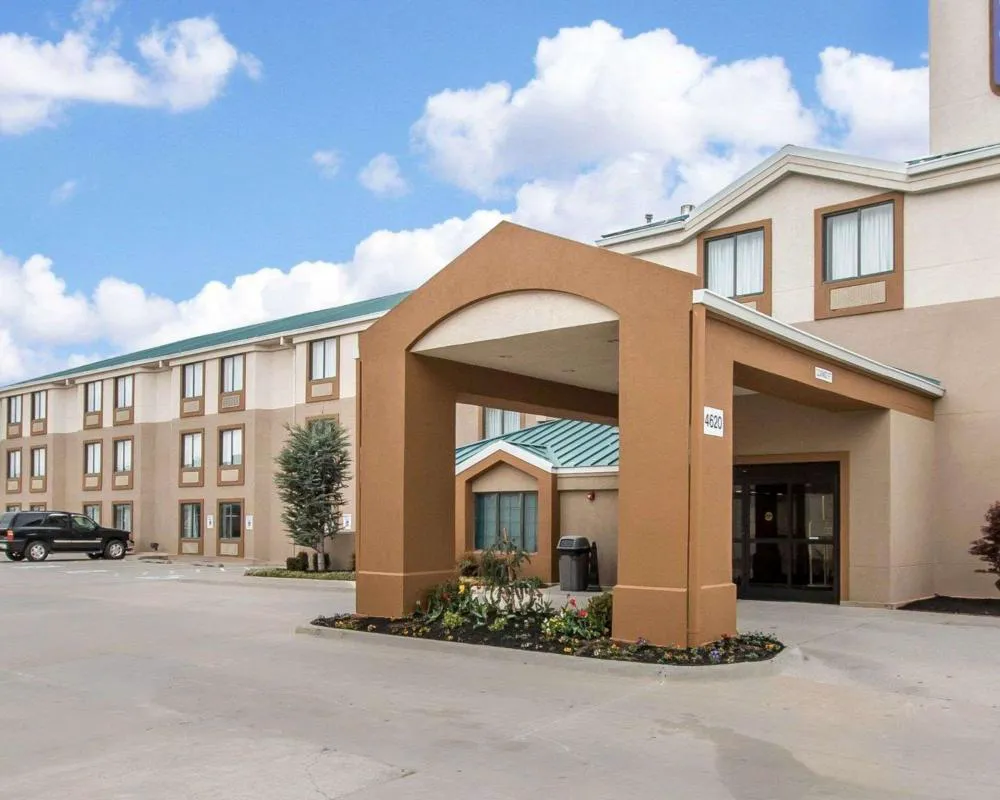 The Douillet by Demeure Hotels hotel hero