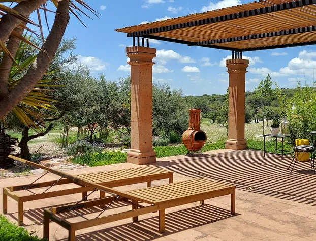 ZenZontle GlampingSMA By Rotamundos hotel detail image 1