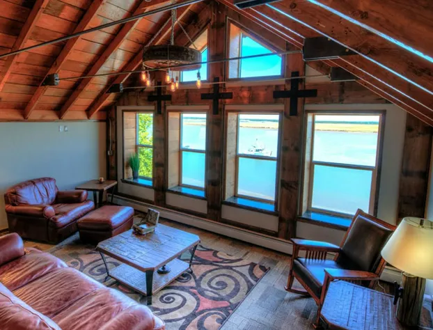 The Cannery Lodge hotel detail image 4