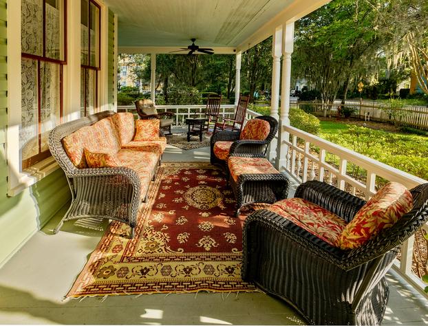 Camellia Rose Inn- Luxury King Room hotel detail image 2