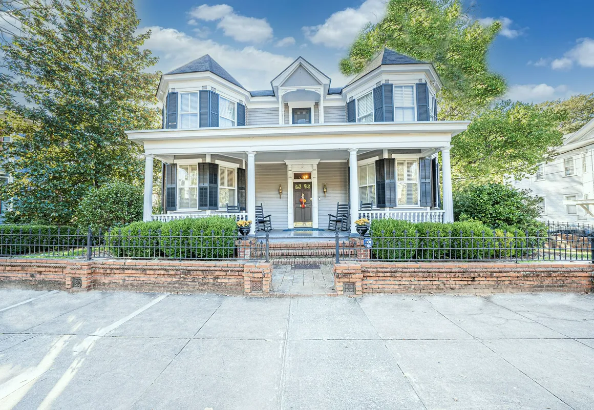 The Inn on North Jefferson hotel hero