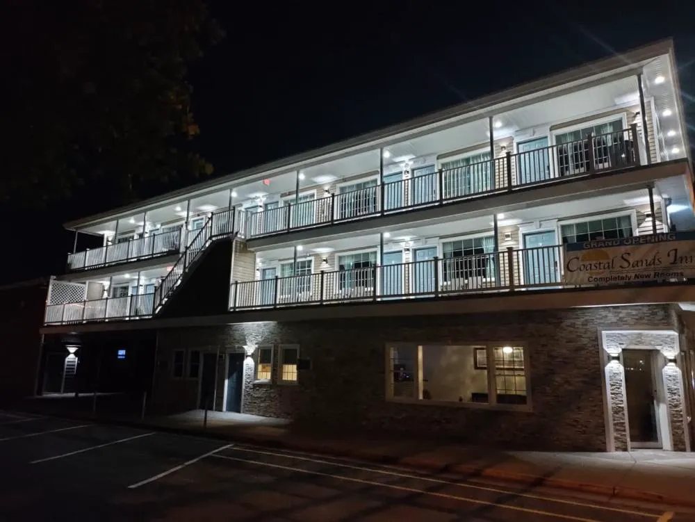 Coastal Sands Inn hotel hero