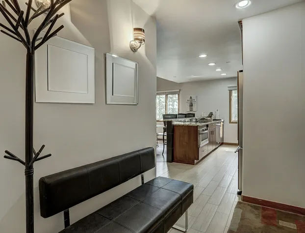 Townsend Place A306 - 2 Br Condo hotel detail image 1