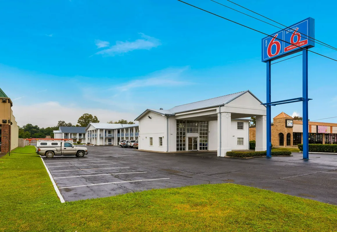 Motel 6 Alexandria, LA - South hotel hero