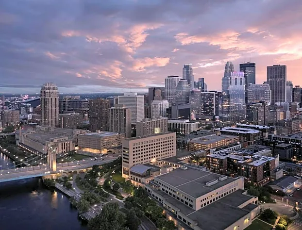 Four Seasons Hotel Minneapolis hotel detail image 1