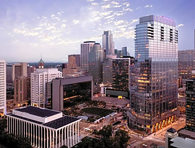 Four Seasons Hotel Minneapolis hotel detail image 2