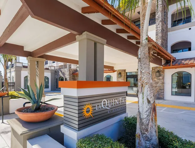 La Quinta Inn & Suites by Wyndham Santa Cruz hotel detail image 2